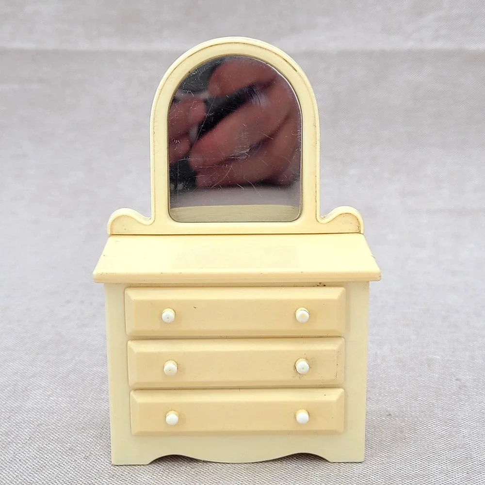 VTG Fisher Price Dollhouse Bedroom Dresser Mirror Removable Drawers Hong Kong